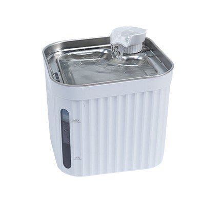 কুকুর এবং বিড়াল জন্য জল বিতরণকারী